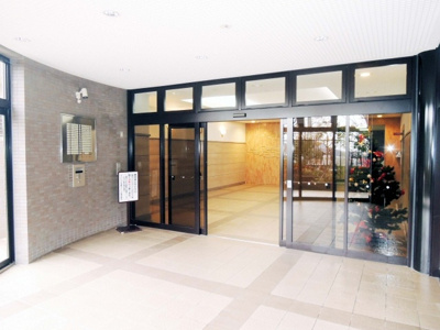 【エントランス】 | ラビスタ宝塚ウエストウイングオクシア