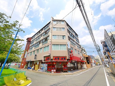 岡田ビル（大宮町）の外観