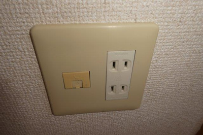 【設備】 | セリエＡ | 電話モジュラー