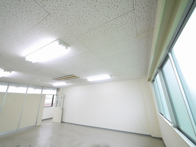 大和紀寺ビル2号館の内装