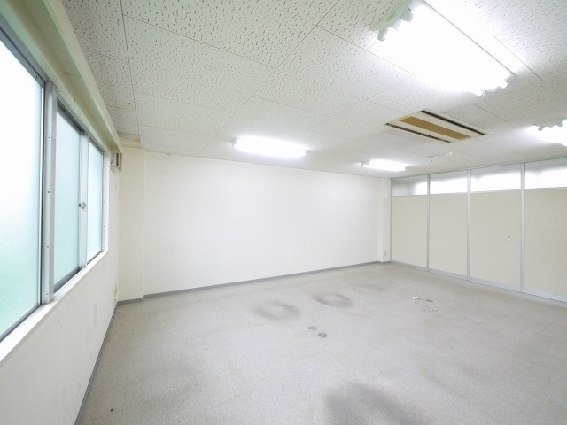 大和紀寺ビル2号館の内装