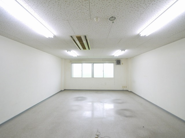 大和紀寺ビル2号館の内装