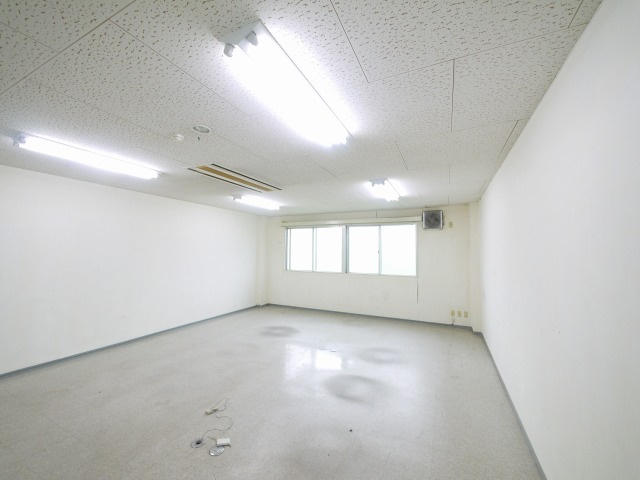 大和紀寺ビル2号館の内装