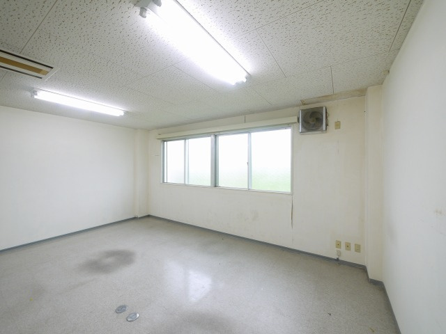 大和紀寺ビル2号館の内装