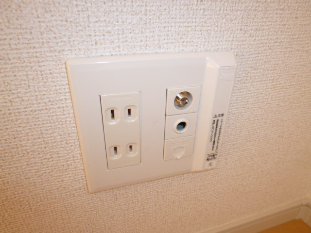 ポム・ダムールBの設備|電話モジュラー