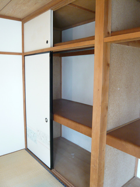 コーポ新倉の収納|押入