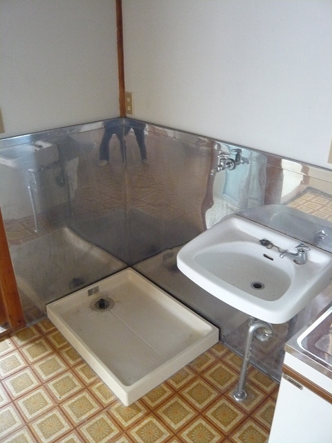 コーポ新倉の洗面所|独立洗面台