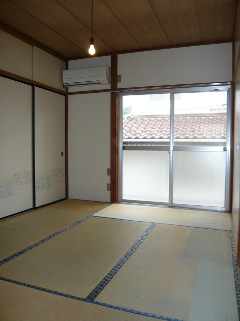 コーポ新倉の和室|南向き