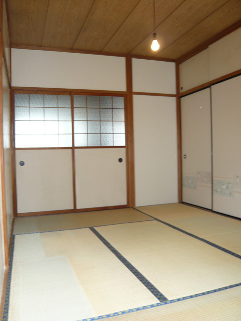 コーポ新倉の和室