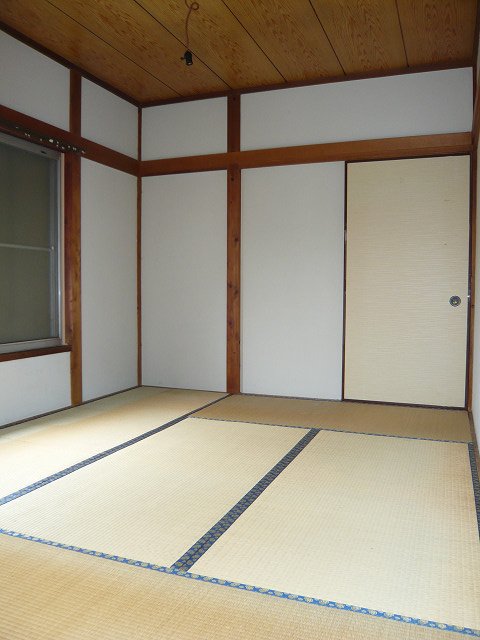 コーポ新倉の和室