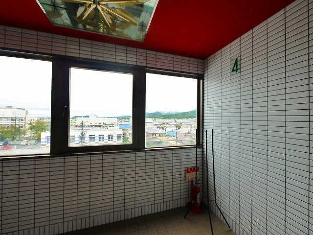 大和ピオーネビル