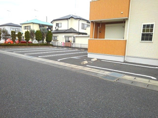 【駐車場】