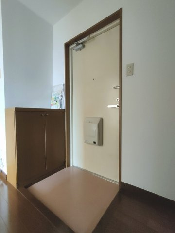 ジュウェル寿の玄関