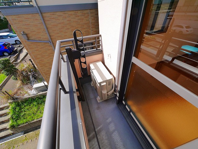 リビングタウン学園北　Ｃ棟のバルコニー|暖かな日差しのふりそそぐバルコニー