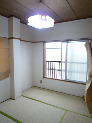 北原マンションの和室