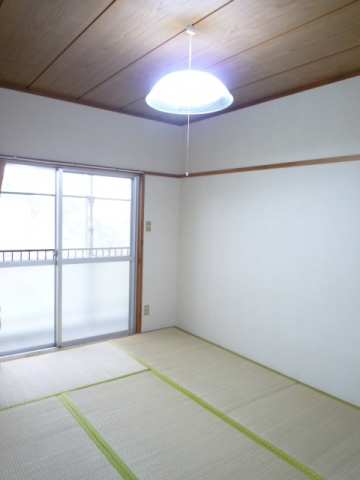 北原マンションの和室