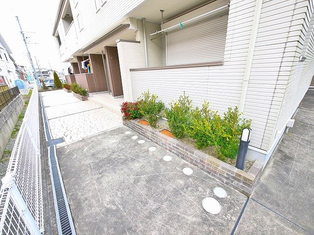 マーベラスの外観|外はこのようになっています