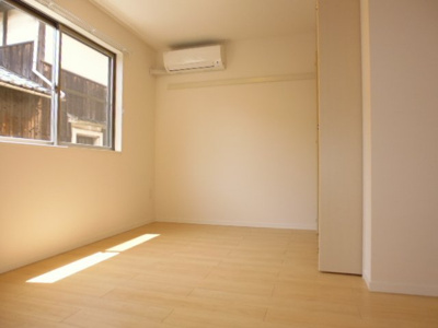 【寝室】 | フルール | 洋室