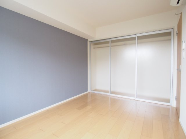 【洋室】 | コート徳川山 | 収納付きでスッキリとした洋室です♪