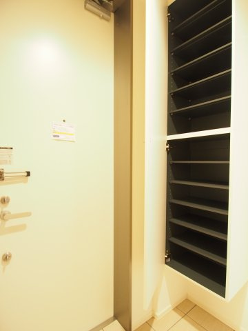 【収納】 | コート徳川山 | 大きめのシューズボックス、靴の収納には困らなさそう！