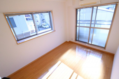 【洋室】 | ルーエン菅原