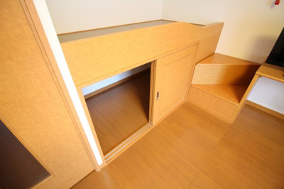 【収納】 | リーザ美園 | ★ベット下収納★