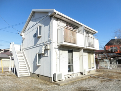 【外観】 | サニーコート海神 | サニーコート海神　軽量鉄骨造２階建　南東向きの2階建て　白い外壁の物件です