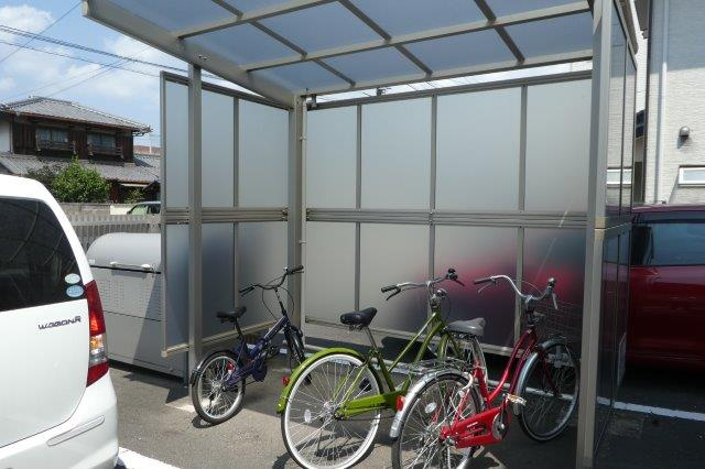 倉敷市浜町２丁目のアパートのその他共用部分|自転車置き場
