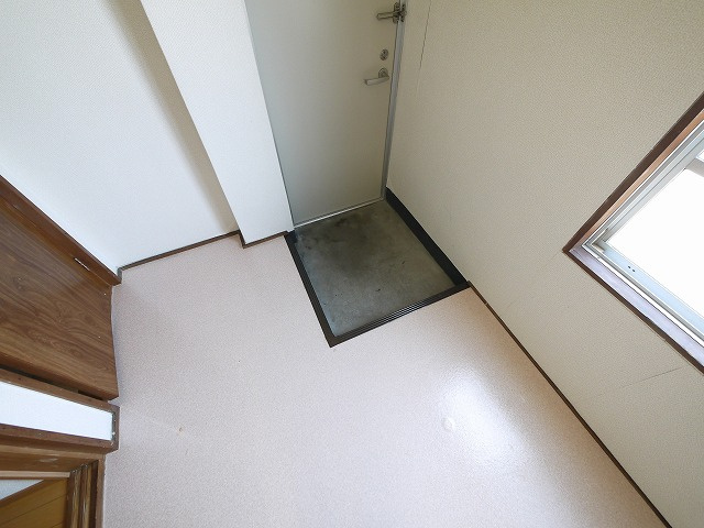 グランコートⅡ番館の玄関