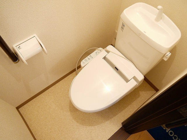 パセオ奈良のトイレ|落ち着いた色調のトイレです