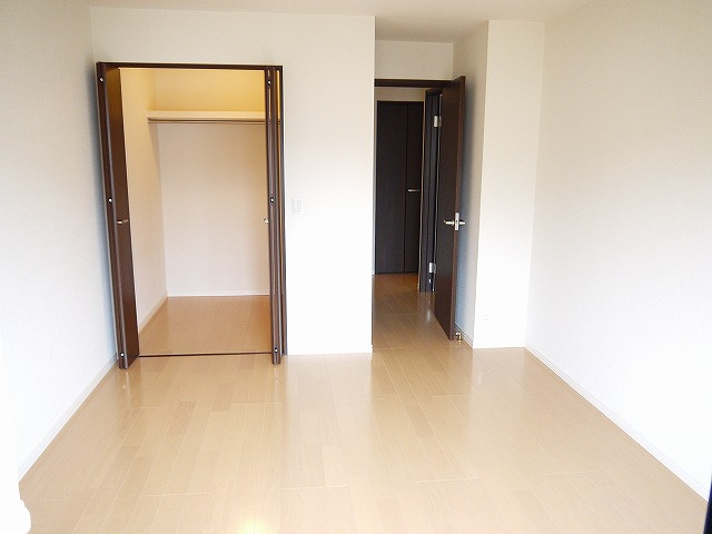 パセオ奈良の洋室|きれいな洋室です