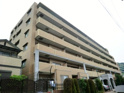 ファミール川西鶴之荘の画像