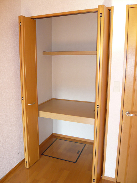 ジュネスIの収納|クローゼット【ジュネスI】