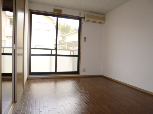 ブロードビューⅡの居間・リビング|洋室