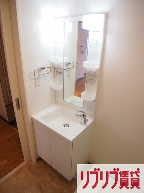 フェリークス院内の独立洗面台