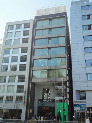 【外観】 | 青山鈴木ガラスビル