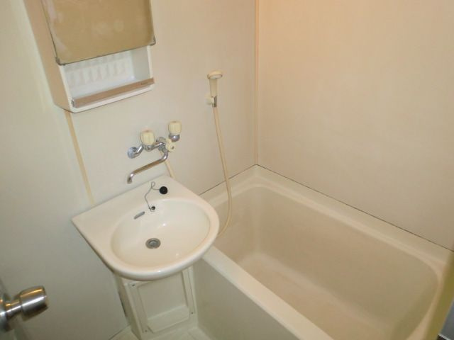 【浴室】 | コーポKM | ＜コーポKM＞