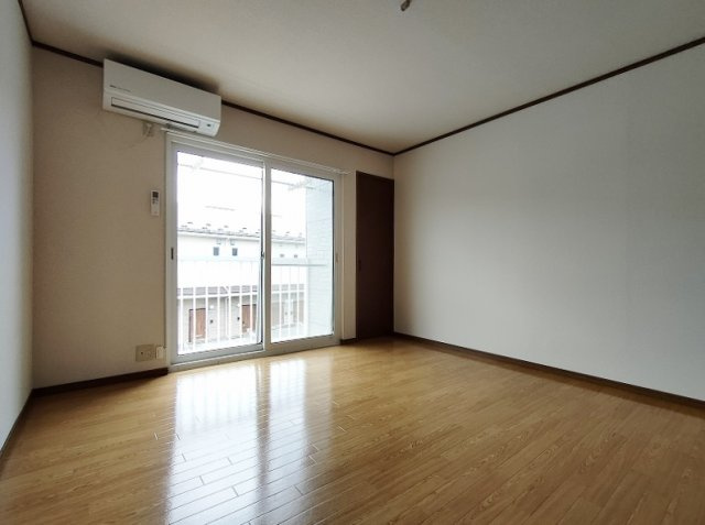 ネオ・メープル高松の寝室