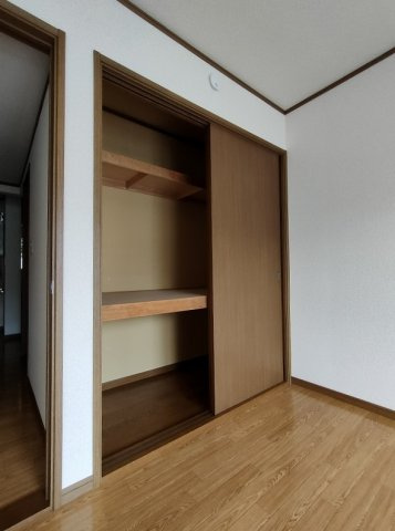 ネオ・メープル高松の収納