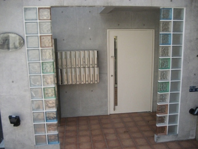 【エントランス】 | ネロ・エスパジオ