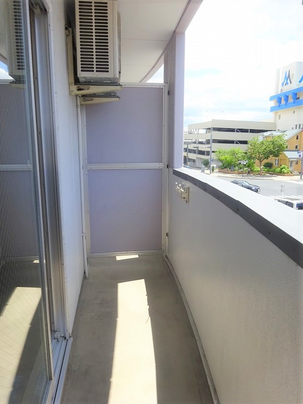 ロイヤルヒルズ大沢川原のバルコニー