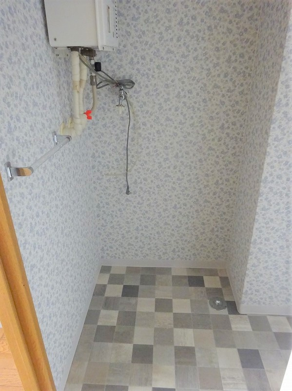 ロイヤルヒルズ大沢川原の洗面所