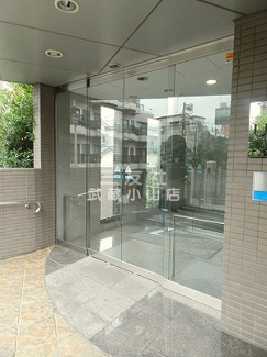 【エントランス】