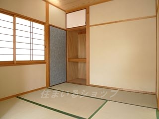 広島市安佐北区口田５丁目の一戸建ての寝室