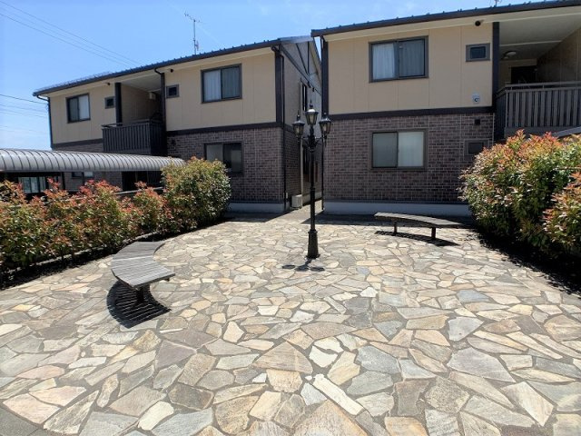 リビングタウン飯岡新田Ⅱのエントランス