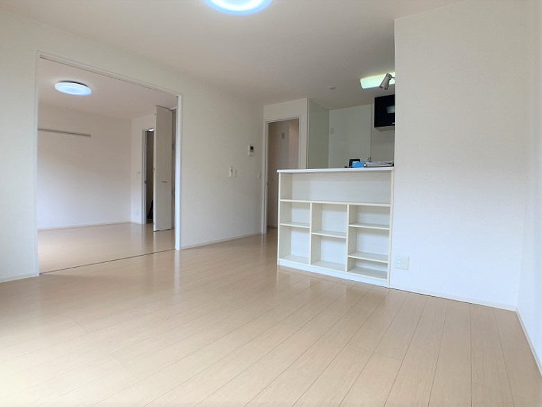 リビングタウン飯岡新田Ⅱの居間・リビング