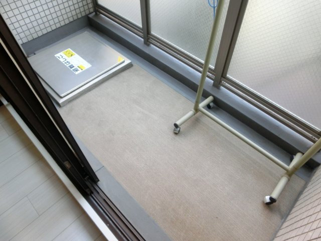 大阪市浪速区元町１丁目の賃貸マンションのバルコニー