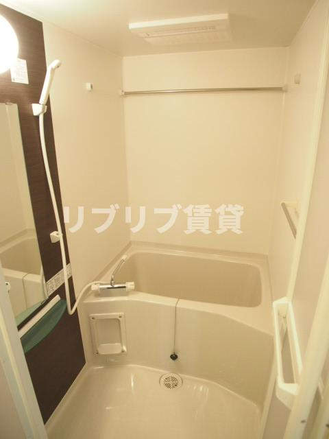 リブリ・ダロルの浴室