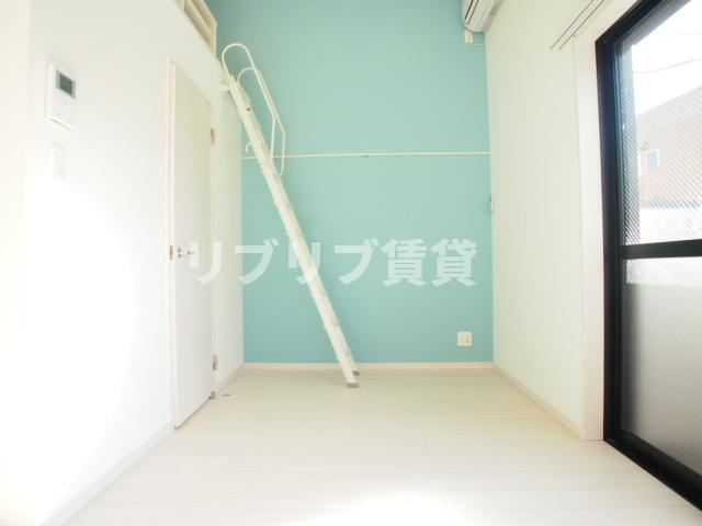 ユーマハイツの居間・リビング