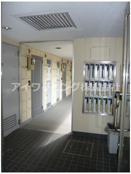 エントピア・タナカのエントランス|【エントピア・タナカ】